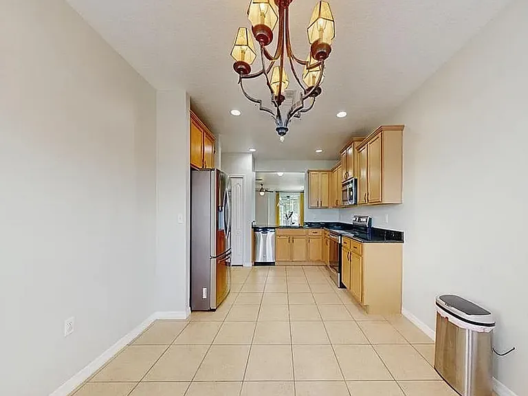 1156 Brenton Manor Dr — Photo 6