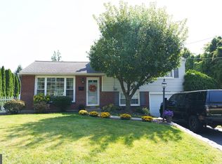 6 1st Ave, Malvern, PA 19355