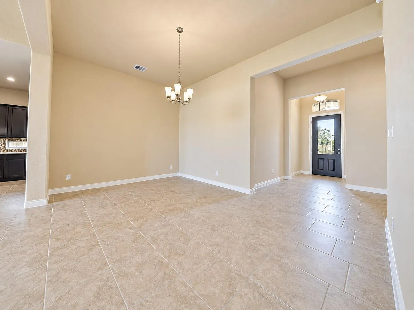 4 bed, 3.5 bath, 2663 sqft, $2,750 — Photo 3