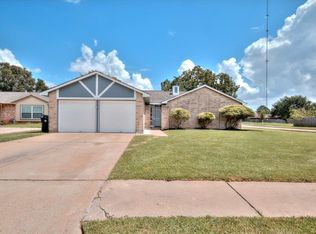 17319 Edgehaven Dr, Missouri City, TX 77489