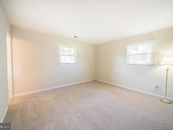 5th image of 10535 Beechwood Dr