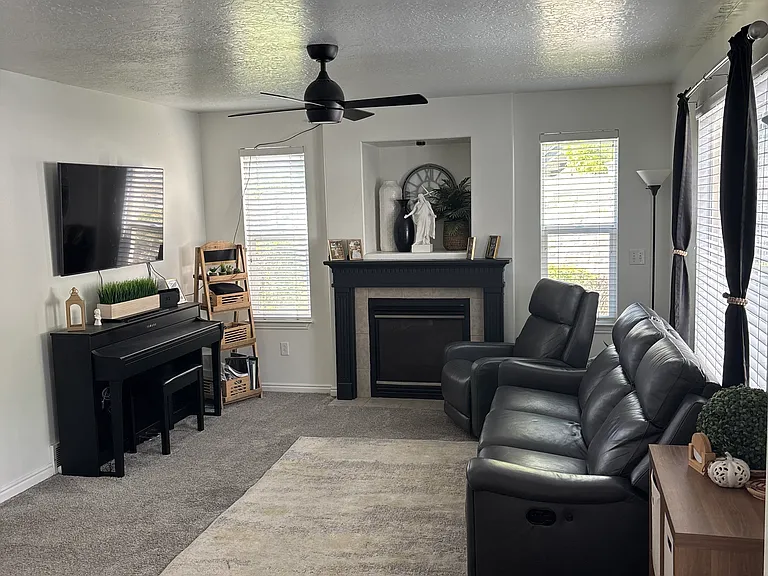 1159 S 1410 E — Photo 2