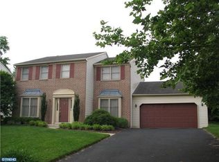 221 Fox Hollow Dr, Feasterville, PA 19053
