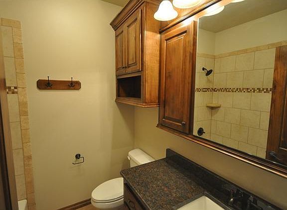 4th image of 105 Wyndemere Ct