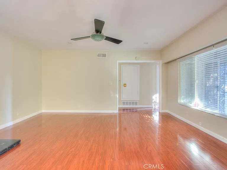 1610 S Pomona Ave #C15 — Photo 8