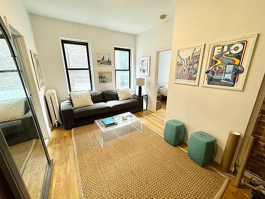 Rented by J PRESTON AND ASSOCIATES INC | media 7