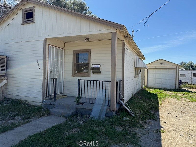 1st image of 672 E Tache Way