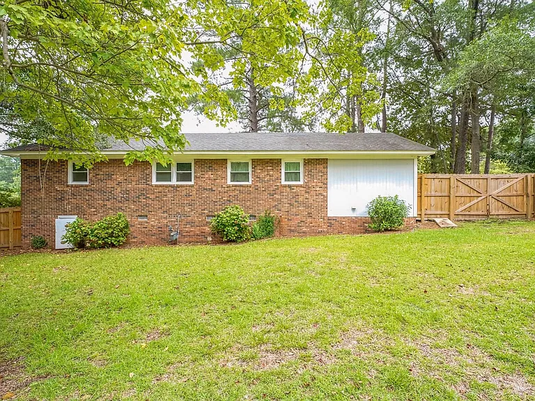 628 McLamb Dr — Photo 25