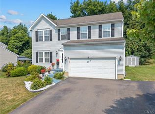 5455 Lucknow Dr, Clay, NY 13041