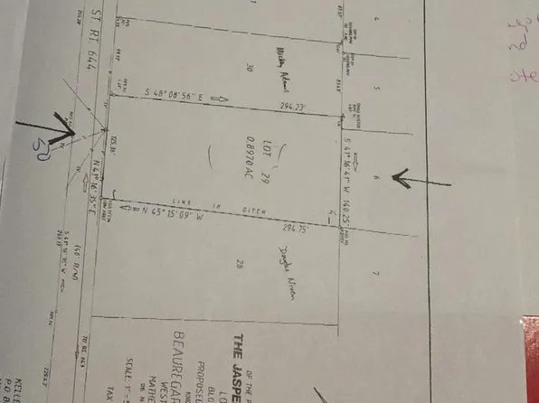 880AC Lillys Neck Rd, Moon, VA 23119