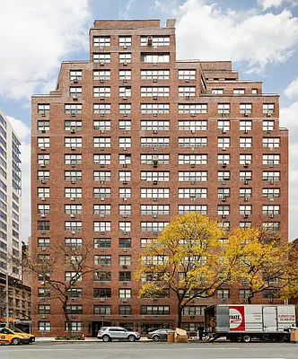 Sold by Compass | media 18