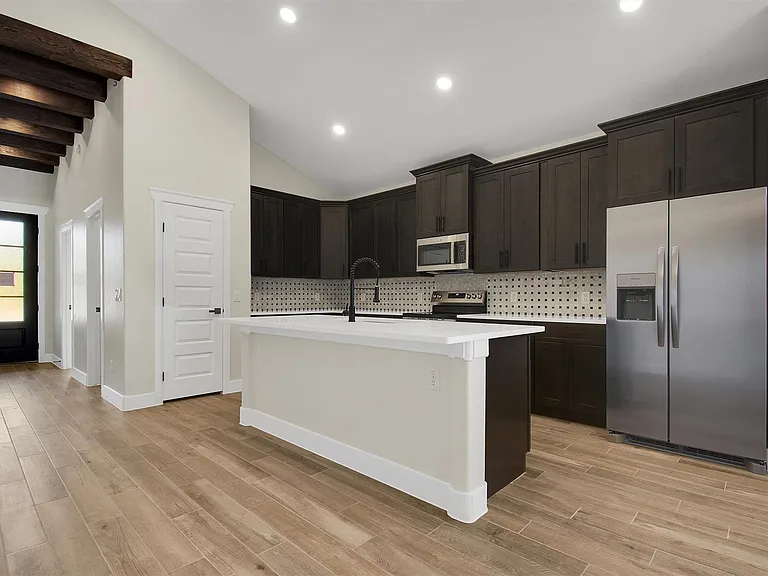 151 Kawainui Ln — Photo 1