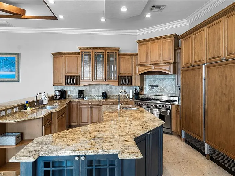 1080 Old Marco Ln — Photo 9
