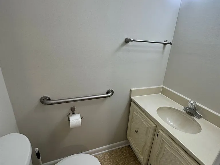 521 Vista Dr — Photo 11