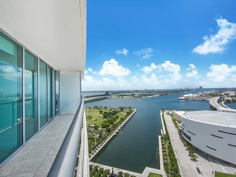 888 Biscayne Blvd #2905 — Photo 11
