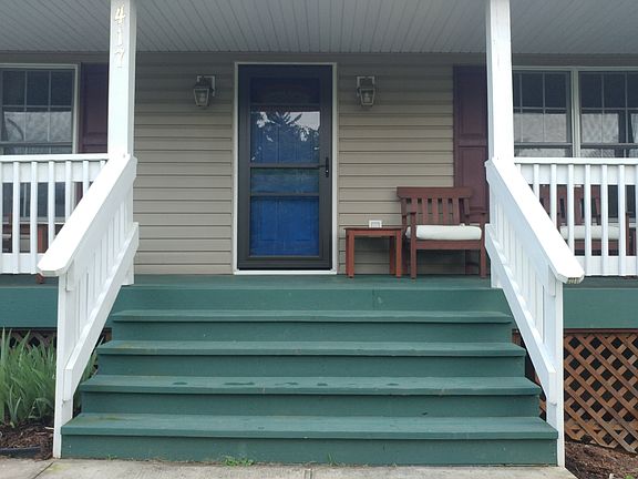 Front porch entrance