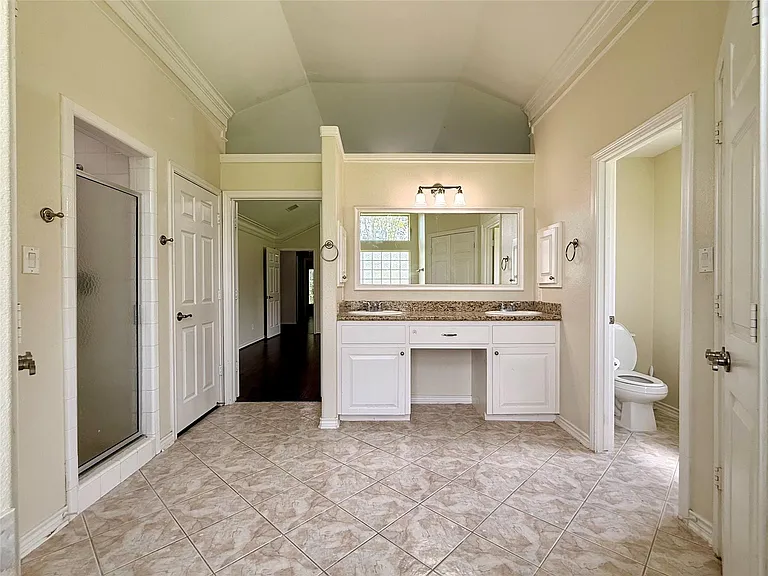 1702 Fantasy Woods Dr — Photo 10