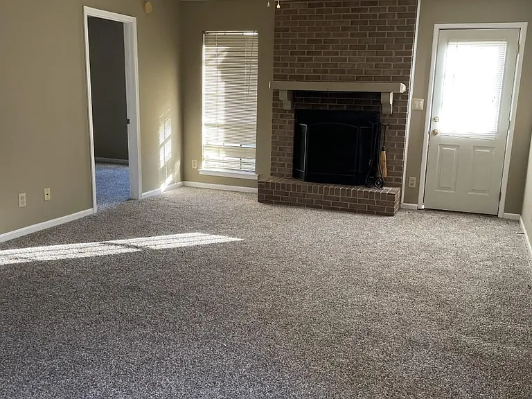 4144 Tandy Dr — Photo 2