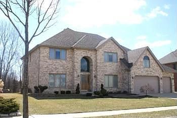 1st image of 261 McWalter Dr