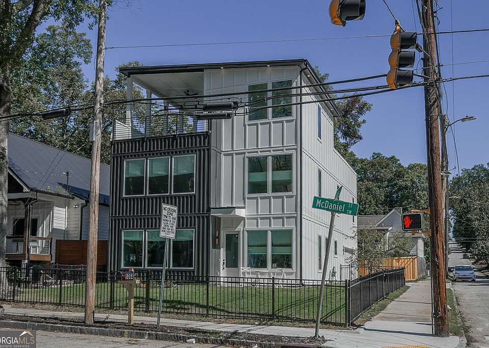1st image of 1064 McDaniel St SW