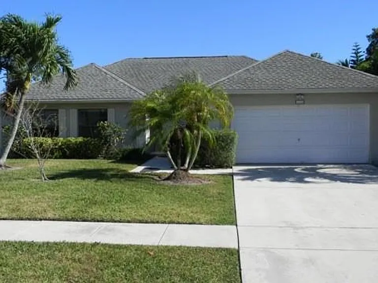 12280 Gingerwood Ln — Photo 3