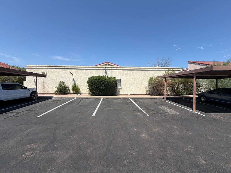 1st image of 13644 N Hamilton Dr #2