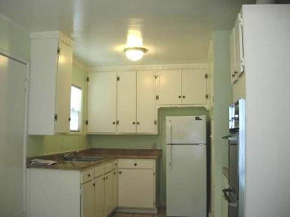 front unit kitchen