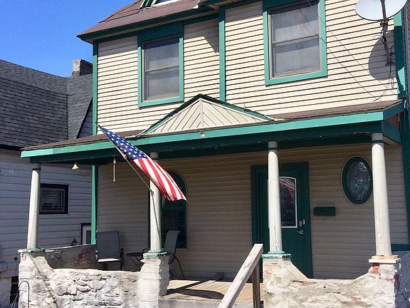 2nd image of 413 E Spruce St