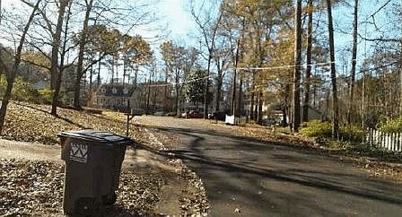 2nd image of 124 Cobblestone Ln