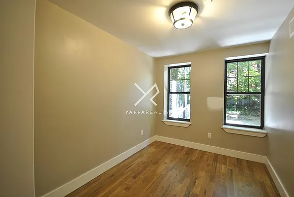 Rented by Yaffa Realty LLC | media 34