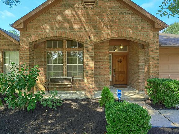 3rd image of 3719 Apple Hollow Ln