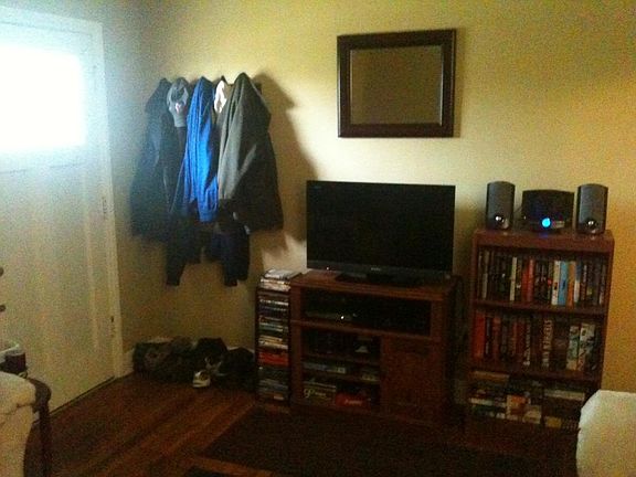 3rd image of 3551 Galloway Ave
