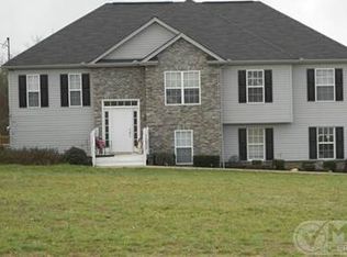 112 Thelma Dr, Bell Buckle, TN 37020