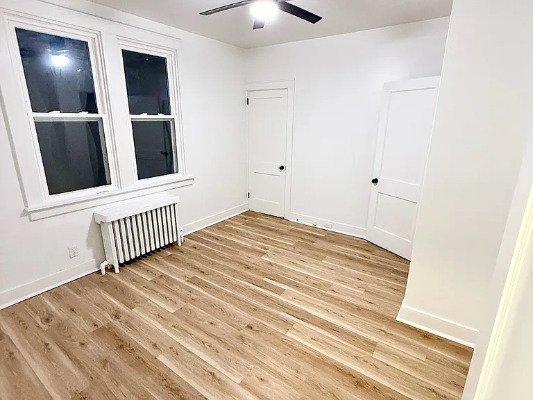 901 Saint Nicholas Dr — Photo 6
