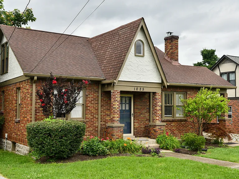 1025 Maynor St — Photo 3