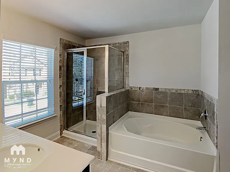 10143 Benton Woods Dr — Photo 13