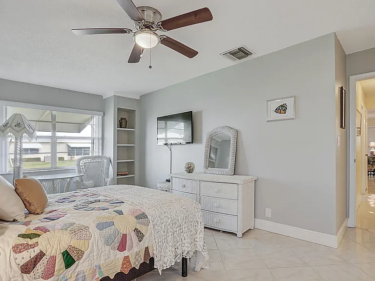 404 Sandpiper Dr #D — Photo 21