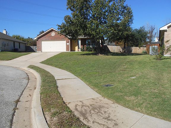 2nd image of 903 Rosemont Ct