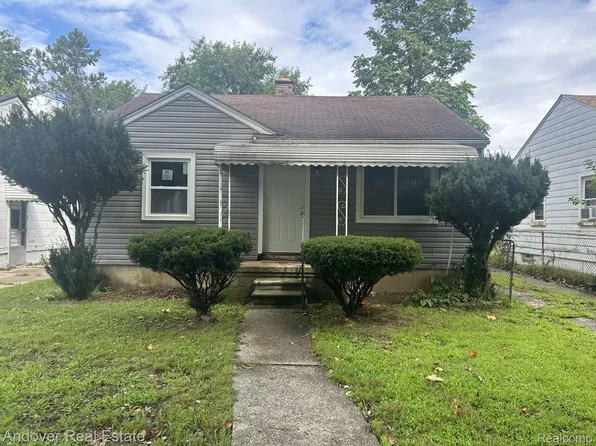 8218 Hubbell St, Detroit, MI 48228