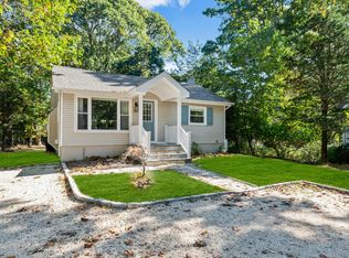 3670 Rocky Point Rd, East Marion, NY 11939