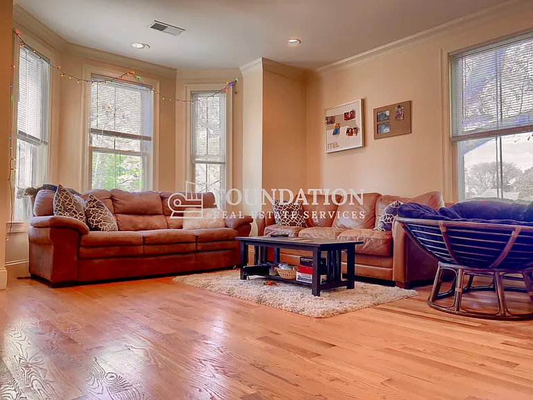 11 Sparhawk St #4 — Photo 3