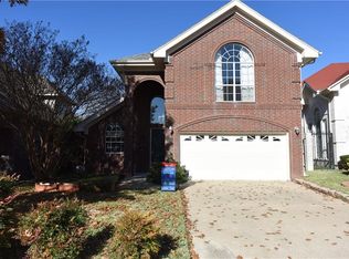 8927 Clubcreek Cir, Dallas, TX 75204