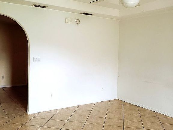 2nd image of 3516 Paula Ave