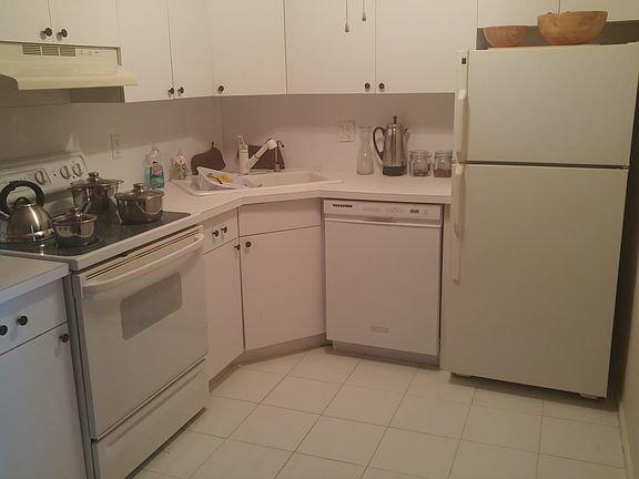 3rd image of 5203 NE 24th Ter APT 303