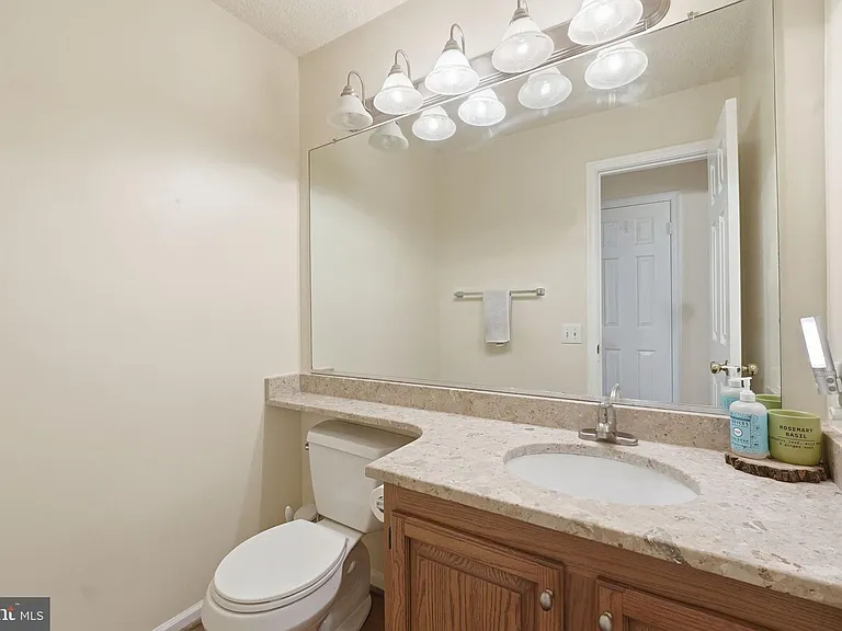 4020 Blue Slate Dr — Photo 19