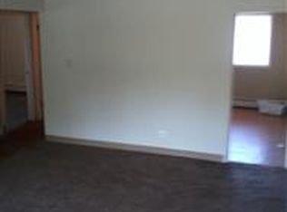 638 W Ridge Rd APT B, Villa Park, IL 60181