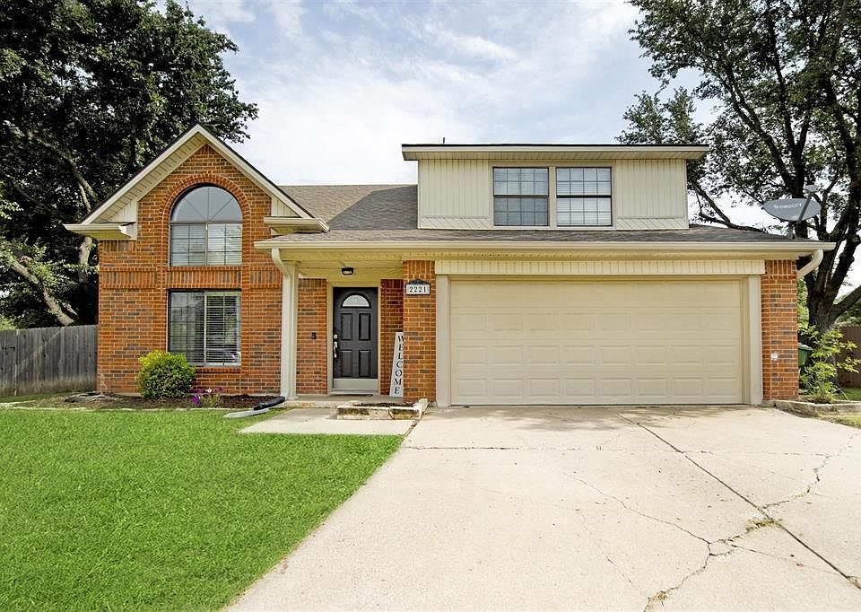 1st image of 2221 Sheffield Ct