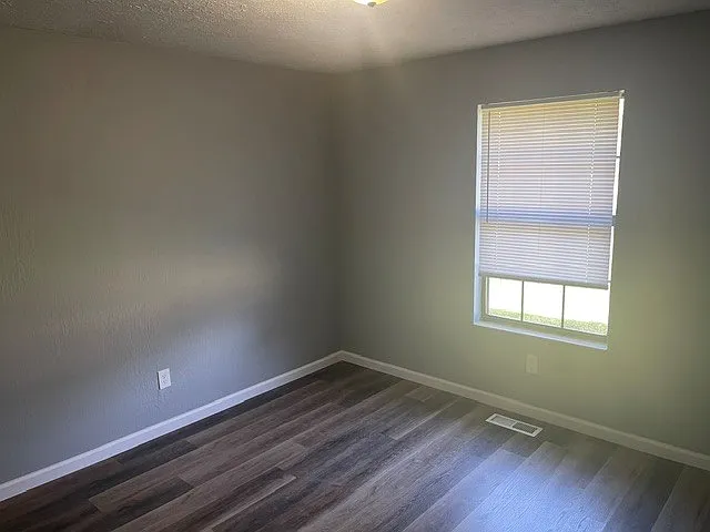 1651 W Wayland St — Photo 12
