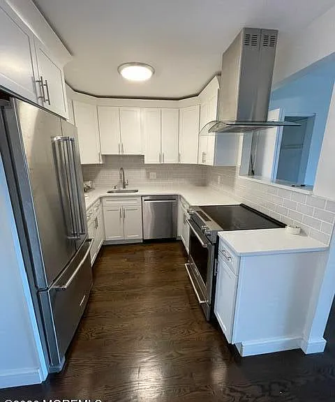 330 Shore Dr #32 — Photo 2