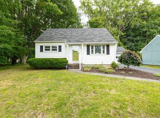 96 Coleridge Rd, Rochester, NY 14609